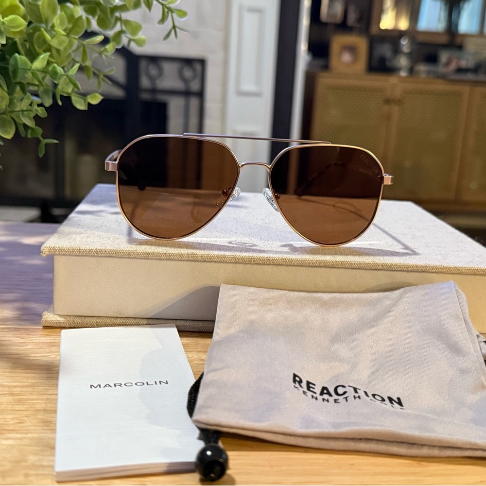 Kenneth Cole Sunnies! 🕶️